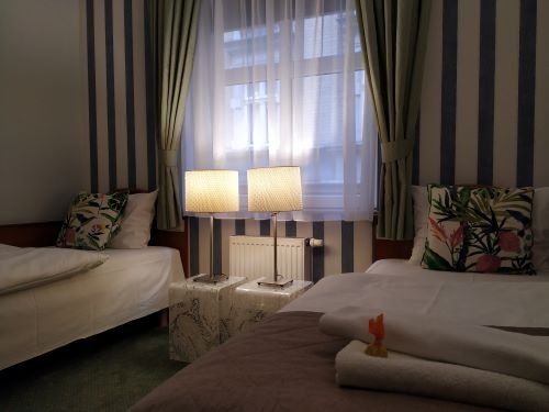 Galeria wntrz Hotelu Stare Miasto - accomodation poznan, hotel, accomodation, hotels, guest house, bed and breakfast, B&B 